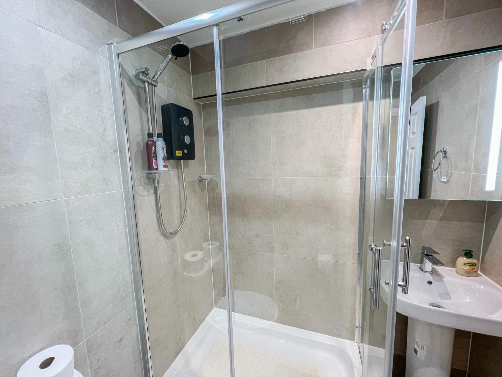 Sleek Flats In Euston, Islington Near Regents Park Apartment London